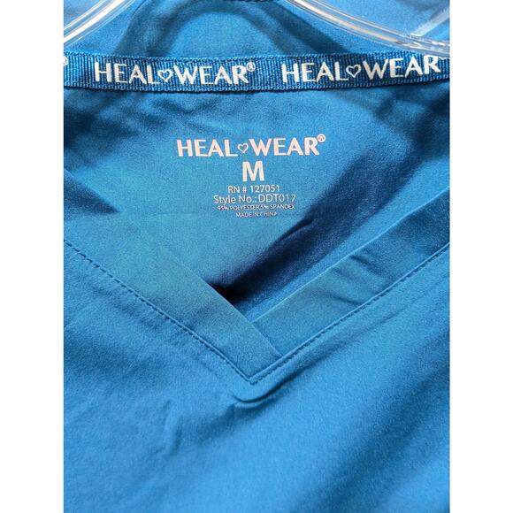 Heal Wear Scrub Top Womens Medium Blue V Neck 4 Way Stretch Medical Shirt - Picture 4 of 9
